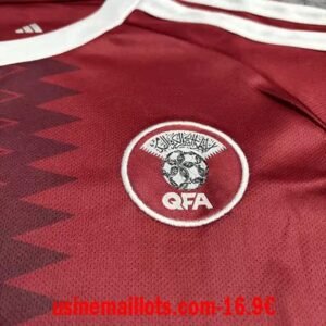 Alternative view of Maillot Enfant Qatar Domicile Coupe du Monde 2026