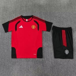 Ensemble Training Manchester United 2026/27 Rouge Noir