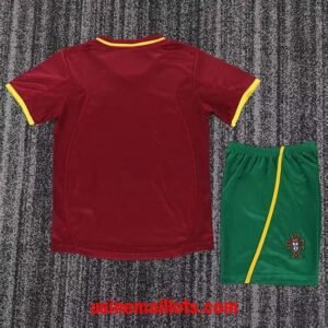 Alternative view of Maillot Enfant Rétro Portugal Domicile 2000