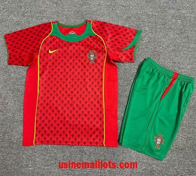 Maillot Enfant Rétro Portugal Domicile 2004