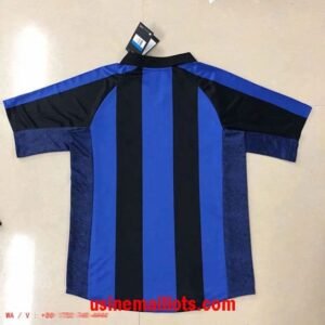Alternative view of Maillot Rétro Inter Milan Domicile 2001-2002