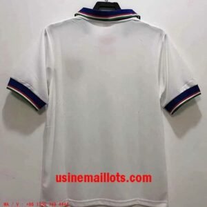 Alternative view of Maillot Rétro Italie Extérieur 1982