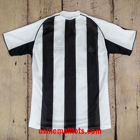 Maillot Rétro Newcastle United Domicile 2005/2006 – Image 2