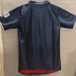 Alternative view of Maillot Rétro PSG Domicile 2001/2002