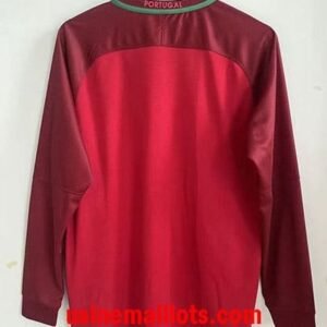 Alternative view of Maillot Rétro Portugal Domicile Manches Longues 2016