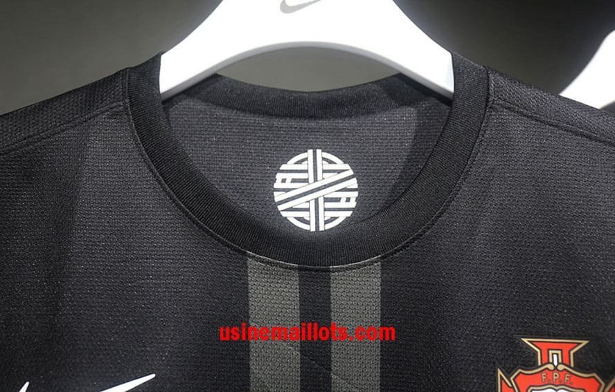 Maillot Rétro Portugal Extérieur 2013 – Image 2