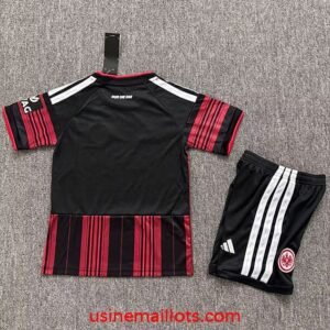 Alternative view of Maillot Enfant Eintracht Frankfurt Domicile 2026/2027 Rouge Noir