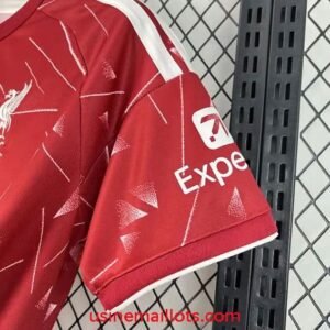 Alternative view of Maillot Liverpool Domicile 2026/2027 Rouge